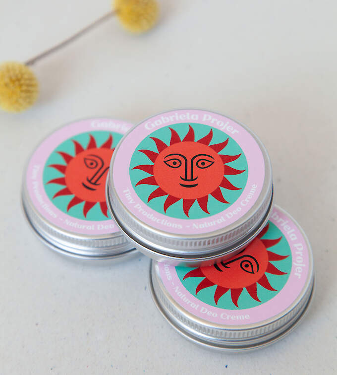 Gabriela Projer Tiny Productions - Deo Creme